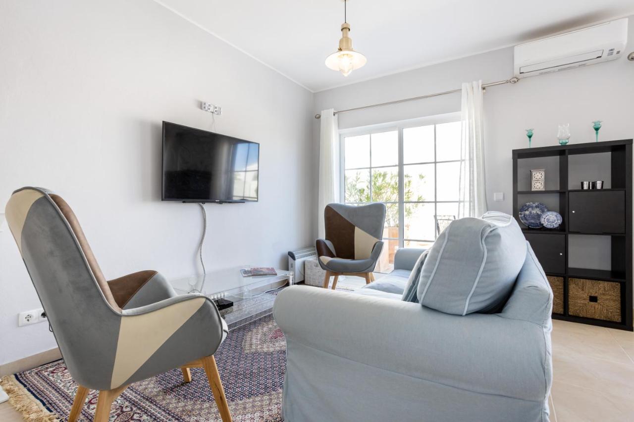 Newly Renovated 2 Bedroom Townhouse - Close To Salema Beach Eksteriør billede