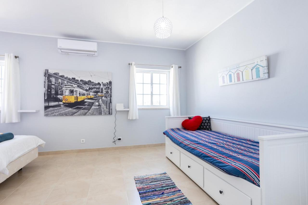 Newly Renovated 2 Bedroom Townhouse - Close To Salema Beach Eksteriør billede